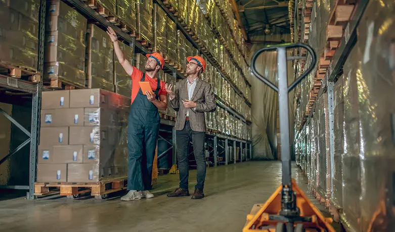 Difference Between Store Fulfillment and In-House Fulfillment Difference Between Store Fulfillment and In-House Fulfillment