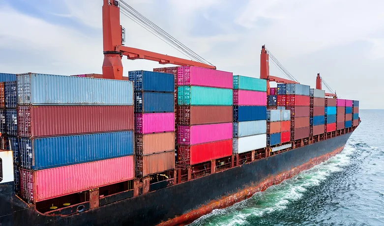 Ocean Freight Forwarding vs. Air Freight Forwarding_ Matching Mode to Need 